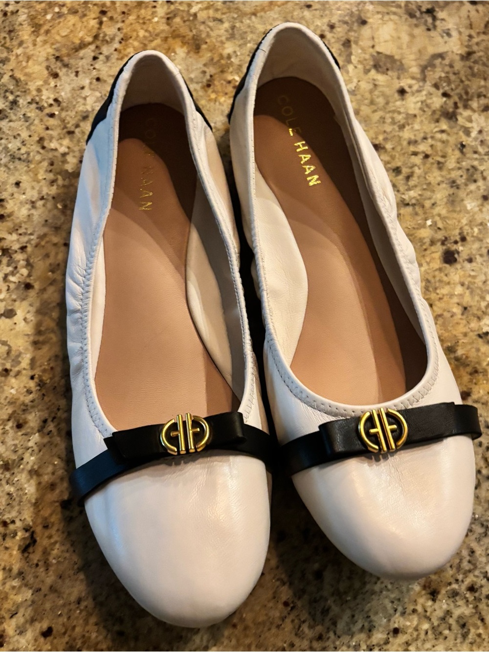 Cole Haan Tova Bow Ballet Flats Ivory Black Leather 8.5 - Picture 7 of 11